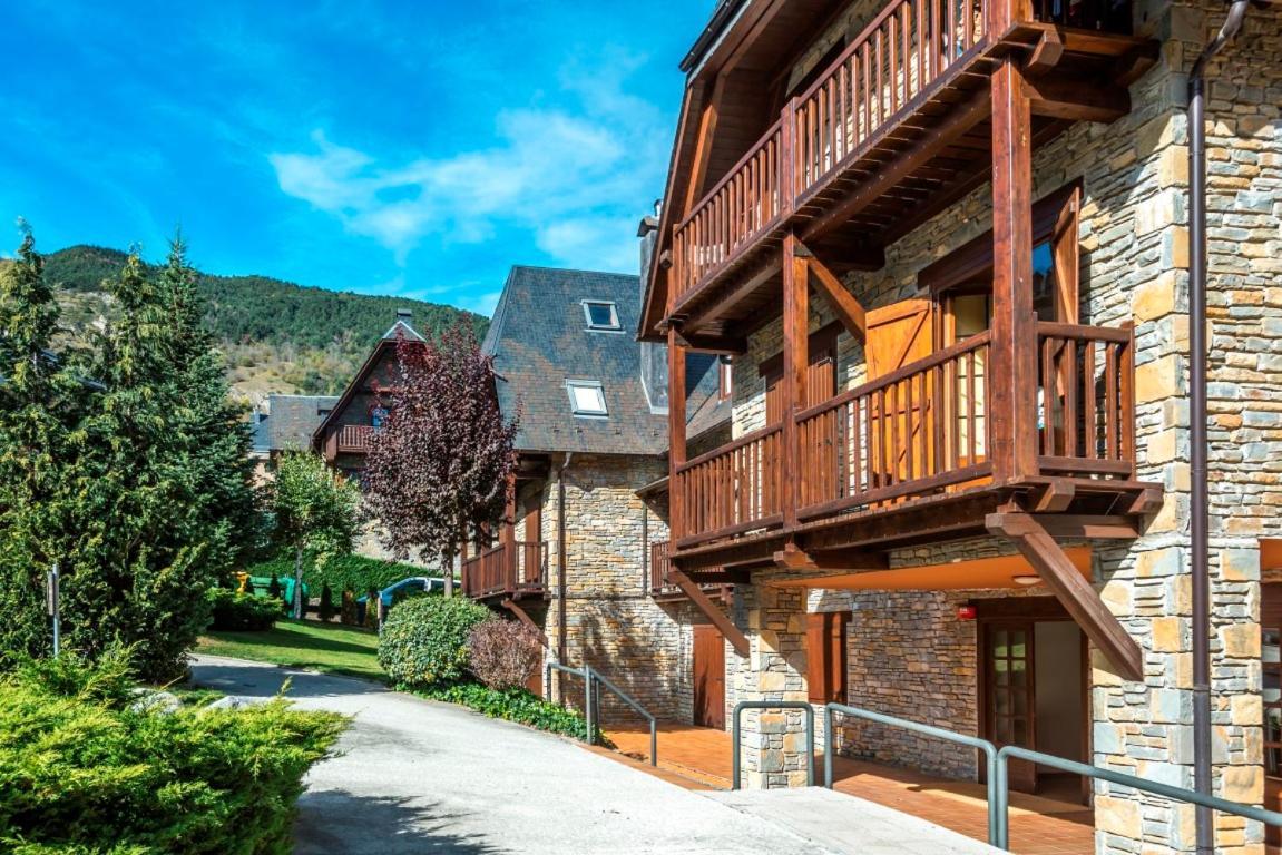 Vielha V Aparthotel Kültér fotó