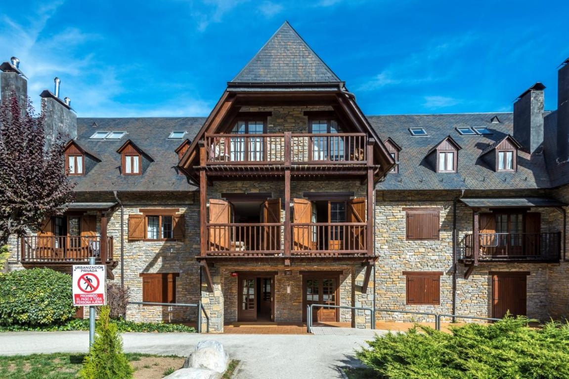 Vielha V Aparthotel Kültér fotó